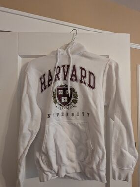 Harvard White Logo Hoodie - Classic University Sweatshirt
